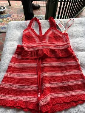 Madden NYC juniors crochet tank top and shorts set. Red and pink st